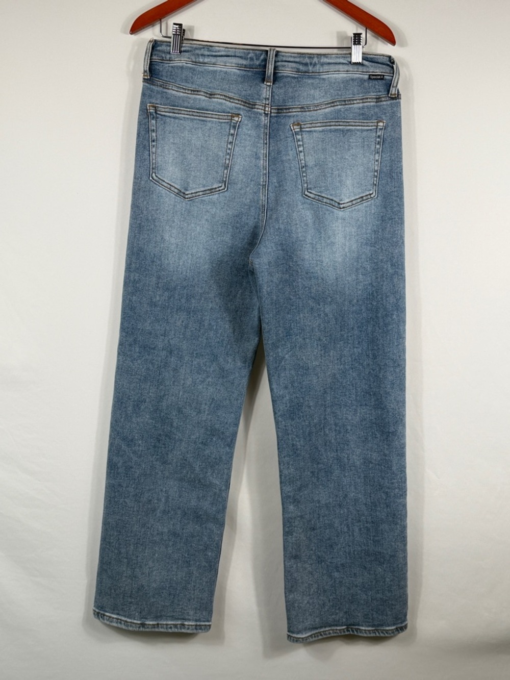Special A High-Rise Straight Jeans. Medium Wash. Womens Size 15. 32 Waist - Picture 5 of 7